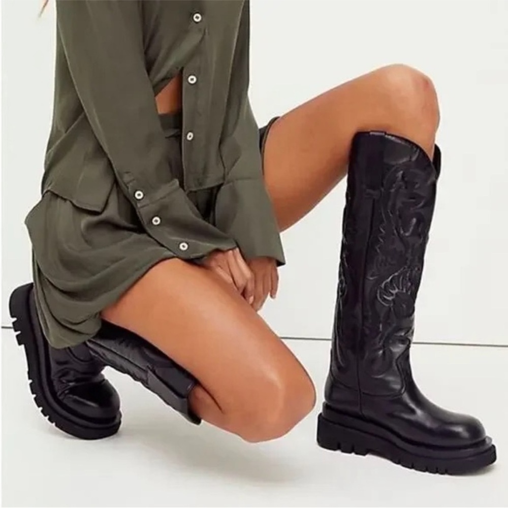 Free People x Jeffrey Campbell Space Cowgirl Pull-on Boots